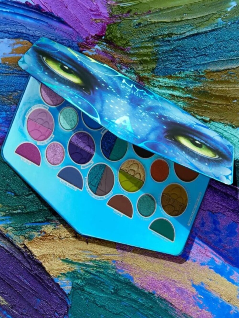 NYX Avatar: The Way of Water Limited Edition Eyeshadow Pallete - Brand New 🌊✨